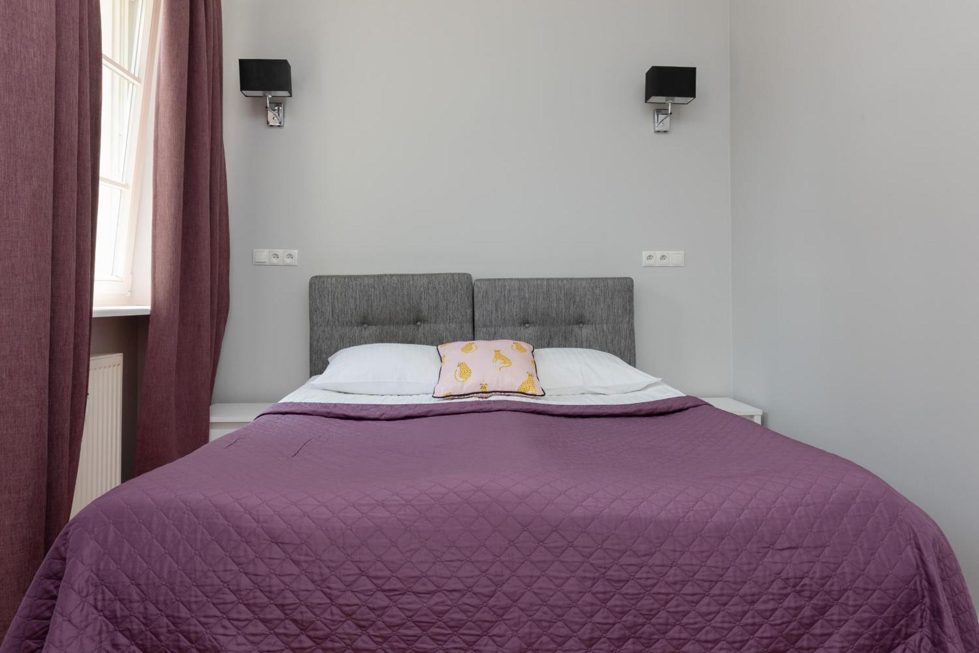City Center Aparthotel Chmielna By Noclegi Renters Varsavia Esterno foto
