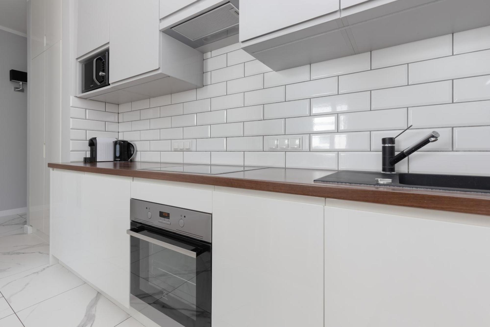 City Center Aparthotel Chmielna By Noclegi Renters Varsavia Esterno foto