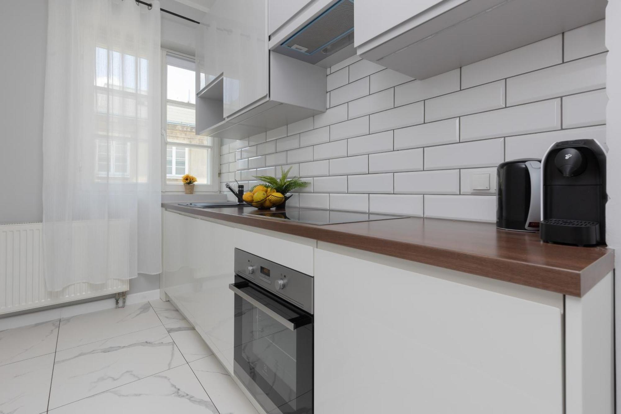 City Center Aparthotel Chmielna By Noclegi Renters Varsavia Esterno foto